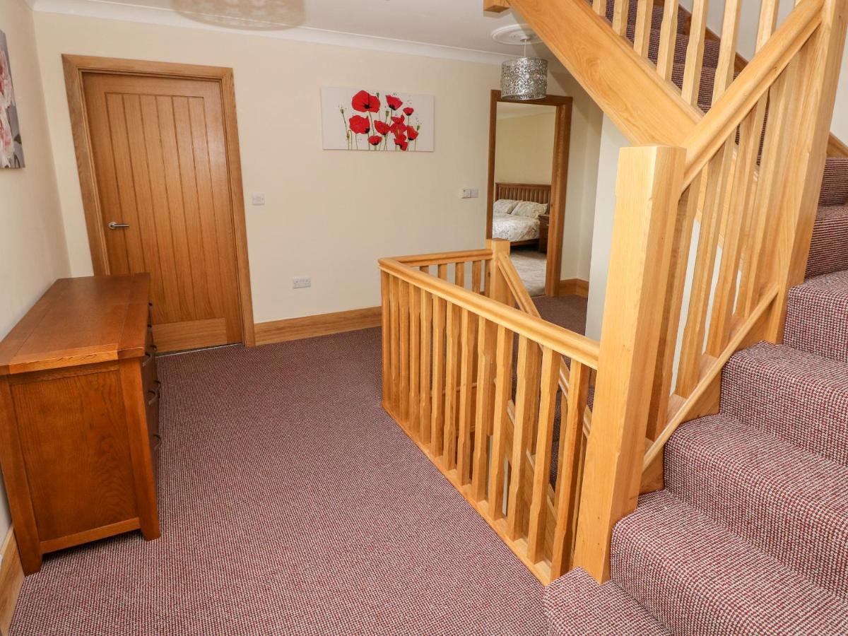 Grooms Quarters At Pant Y Gaseg Farm Ammanford Luaran gambar